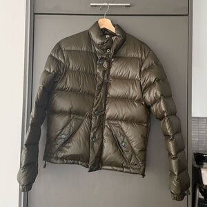 Burberry Down-Filled Erwood Puffer Jacket Discontinued (unisex)